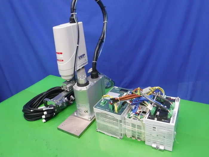 거기 IXP-4N2508-WA-R03-P3-SP 로봇