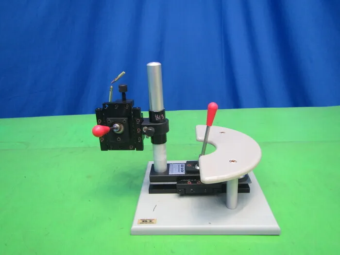 ResearchInstruments D10 Manipulator Detail Image - ASKINDEX Korea