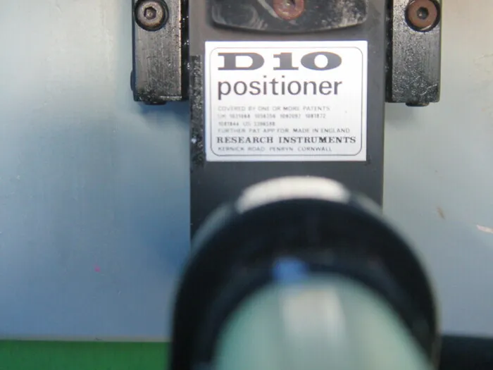 ResearchInstruments D10 Manipulator Detail Image - ASKINDEX Korea