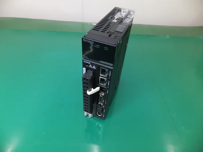 Keyence SV2-010L2 AC 서보 드라이버