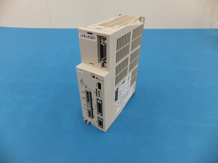 요코가와 전기 UM1LG3-130C-1AA-2SA-N/CN 서보 드라이버