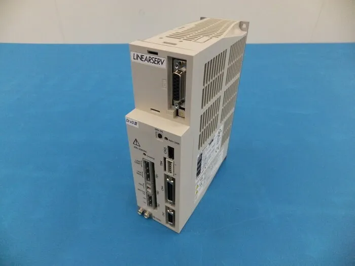 요코가와 전기 UM1LG3-130C-1AA-2SA-N/CN 서보 드라이버