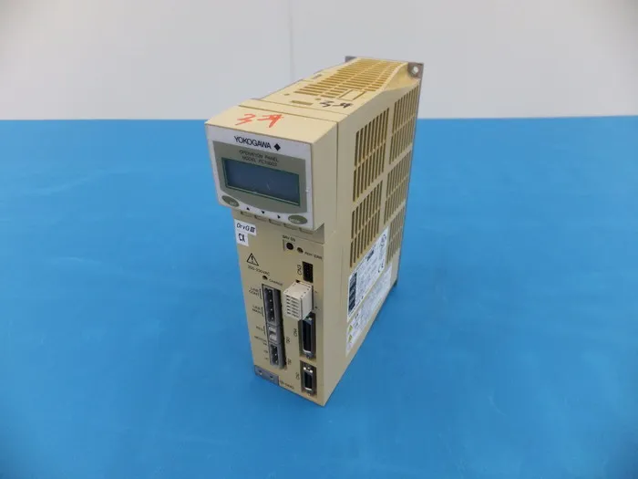 요코가와 전기 UM1LG3-130C-1AA-2SA-N/CN 서보 드라이버