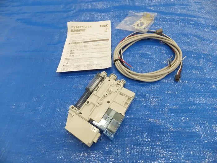 에스엠씨 ZK2B10R5FLA-06-BJ 디지털 압력 스위치