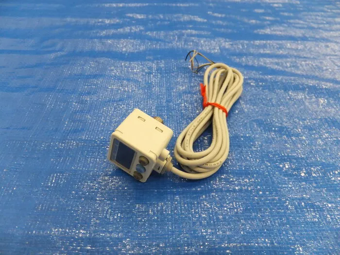 에스엠씨 ZSE40A-01-R-M 디지털 압력 스위치 상세 이미지 - ASKINDEX 코리아