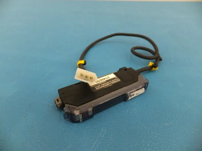 Keyence FS-V21R 파이버 센서 앰프