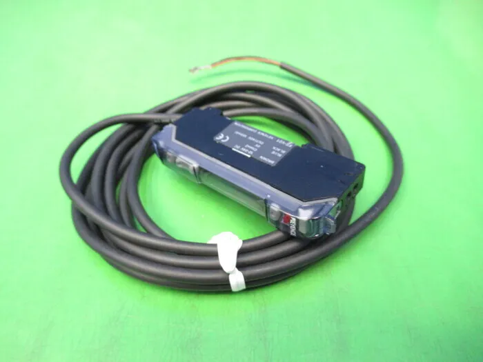 Keyence FS-V21 Fiber Amplifier Detail Image - ASKINDEX Korea