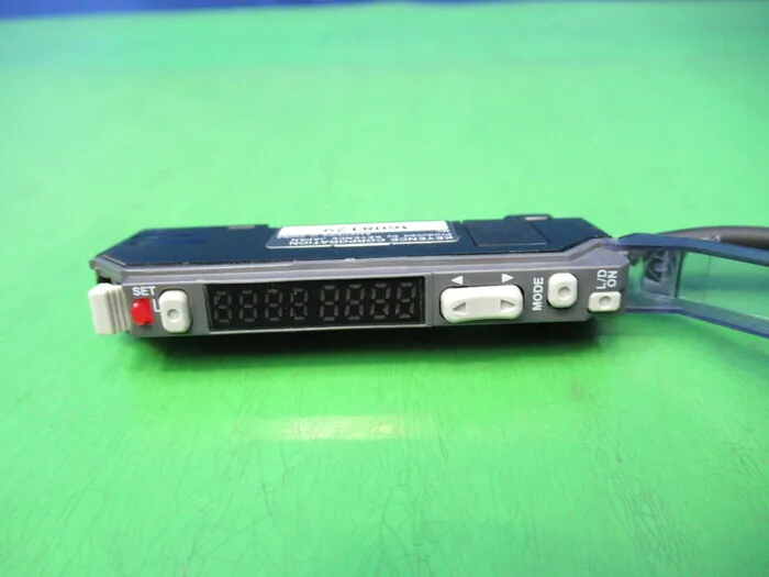 Keyence FS-V21 Fiber Amplifier Detail Image - ASKINDEX Korea