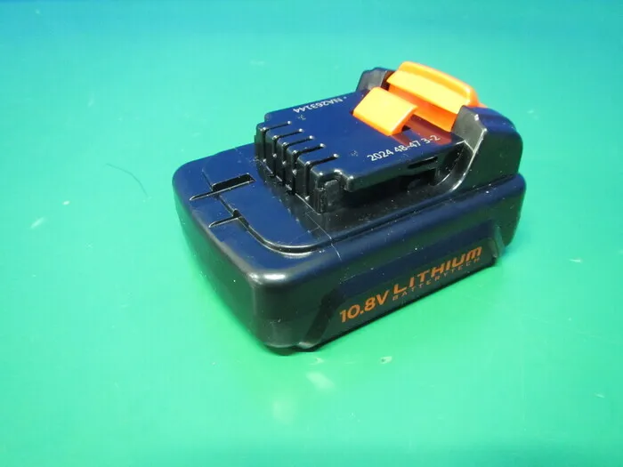Black &amp; Decker BDB108-JP Lithium-ion battery Detail Image - ASKINDEX Korea