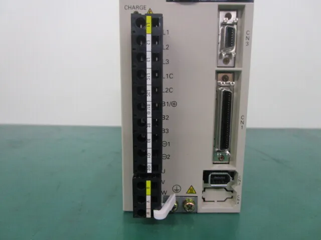 야스카와 전기 SGDS-08A01A AC 서보 드라이버 상세 이미지 - ASKINDEX 코리아