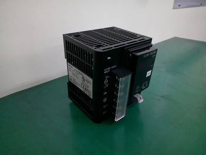 오므론 CJ1W-PA205C 시퀀서(전원 유닛)