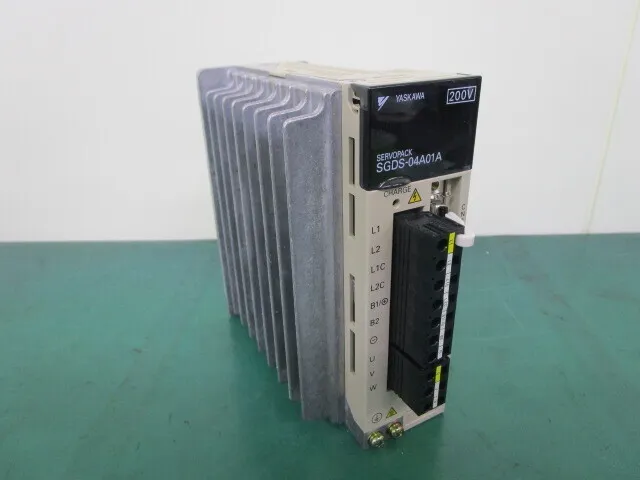 야스카와 전기 SGDS-04A01A AC 서보 드라이버
