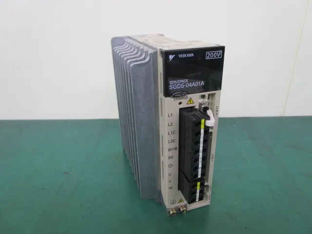 야스카와 전기 SGDS-04A01A AC 서보 드라이버