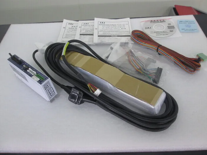 예 RCA-SA5D-I-20-6-200-A5-M/ACON-CA-20I-NP-2-0 액추에이터 세트
