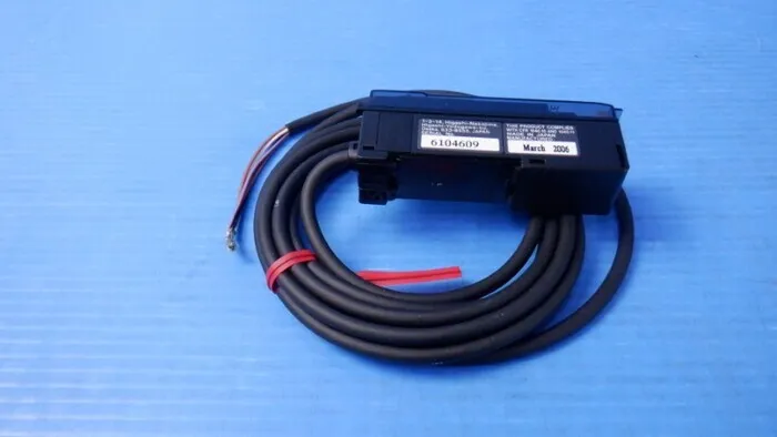 Keyence LV-51M Digital Laser Sensor Detail Image - ASKINDEX Korea