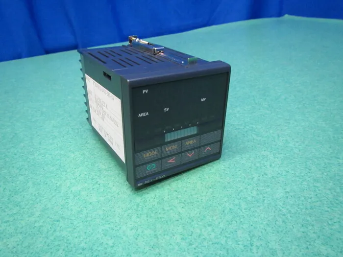 물리화학 산업 REX-F700FK10-8*HJ-5N5-NA 온도 조절기
