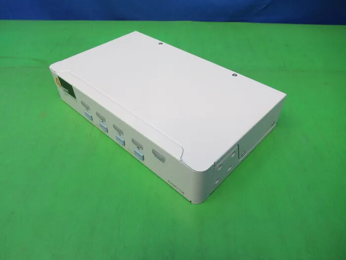  KVMIO-104 스위치(KVM)