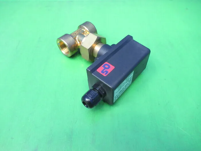 CUT VHS15MK/1.6PN25 Flow Switch Detail Image - ASKINDEX Korea