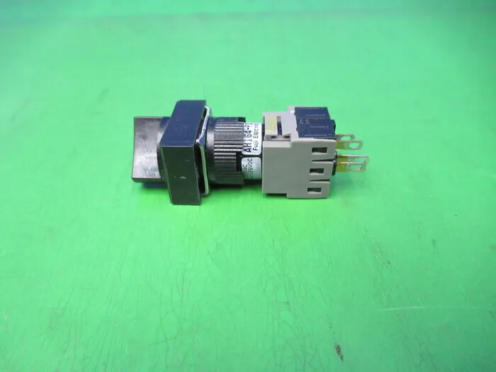 Fuji Electric AH164-P2 Command Switch Detail Image - ASKINDEX Korea