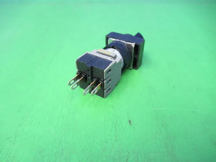 Fuji Electric AH164-P2 Command Switch Detail Image - ASKINDEX Korea