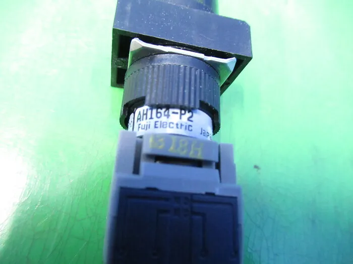 Fuji Electric AH164-P2 Command Switch Detail Image - ASKINDEX Korea