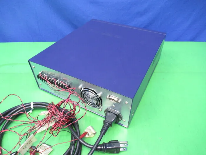 Precise Gauge VI1002-04 DC voltage and current generator Detail Image - ASKINDEX Korea