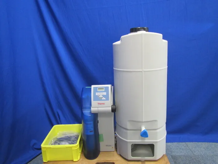 Thermo Scientific Smart2Pure12 초순수 생산 장비