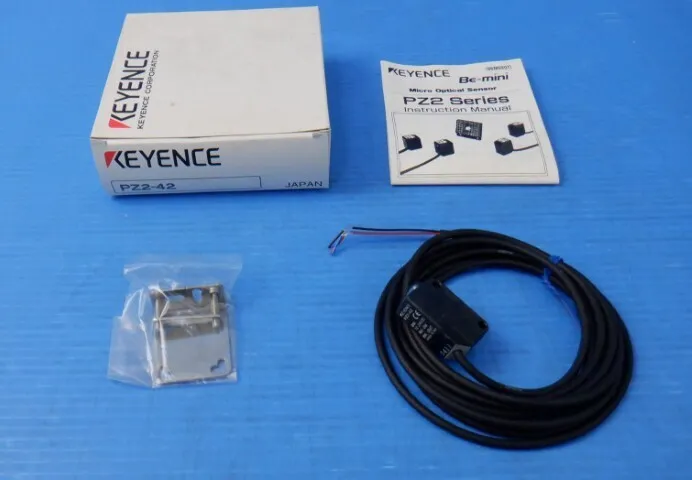 Keyence PZ2-42 광원 센서 (앰프 내장)