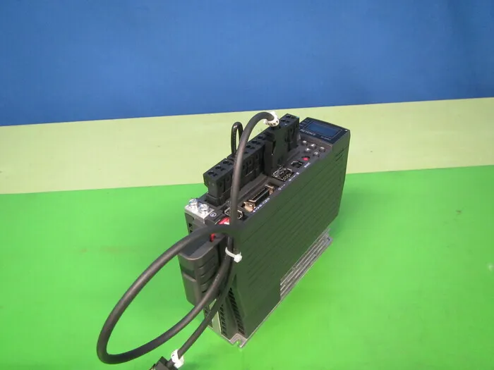 Keyence SV-005L2 서보 드라이버