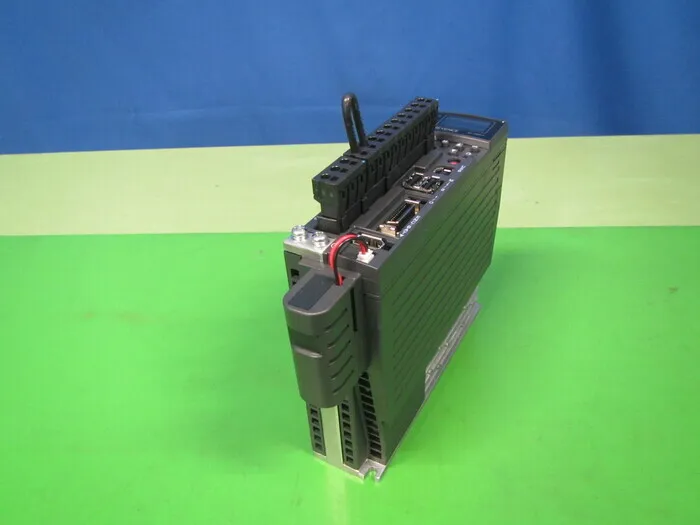 Keyence SV-005L2 서보 드라이버