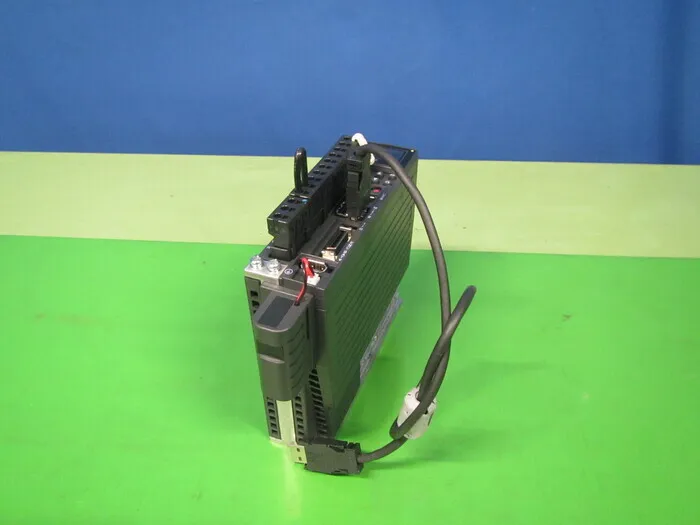 Keyence SV-005L2 서보 드라이버