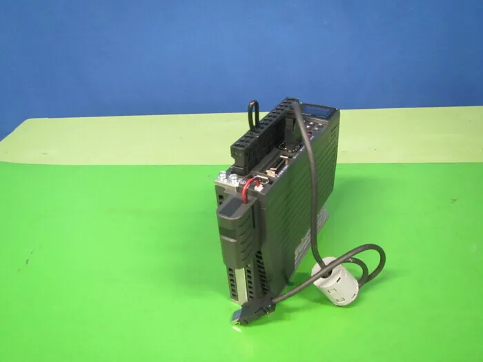 Keyence SV-020L2 서보 드라이버