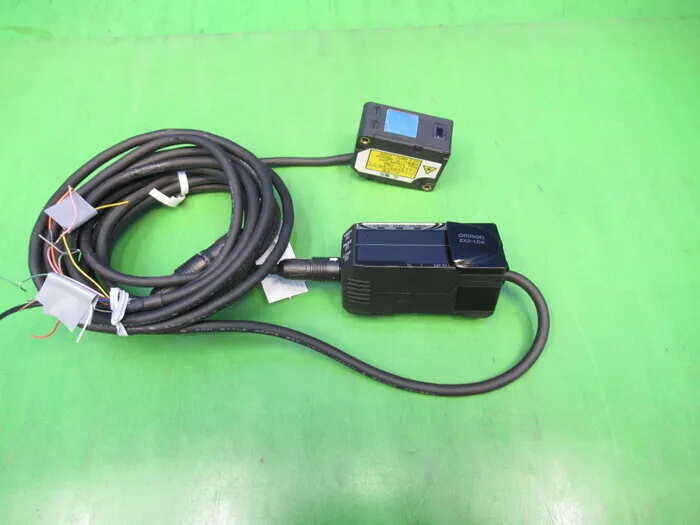 Omron ZX2-LDA11 Smart Sensor Detail Image - ASKINDEX Korea