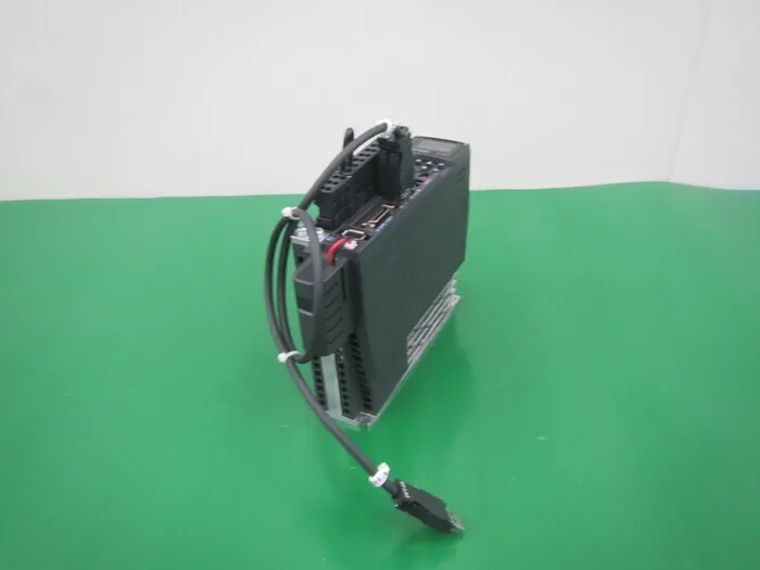 Keyence SV-020L2 서보 드라이버
