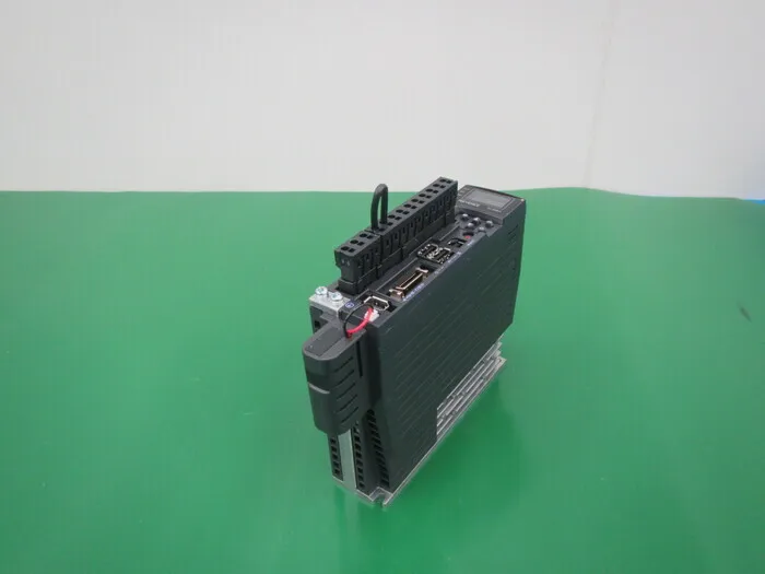 Keyence SV-020L2 서보 드라이버