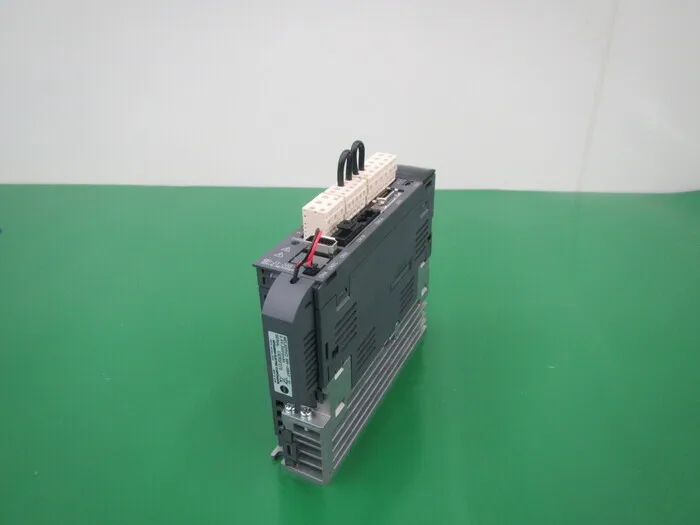 미쓰비시 전기 MR-J3-20B 서보 드라이버