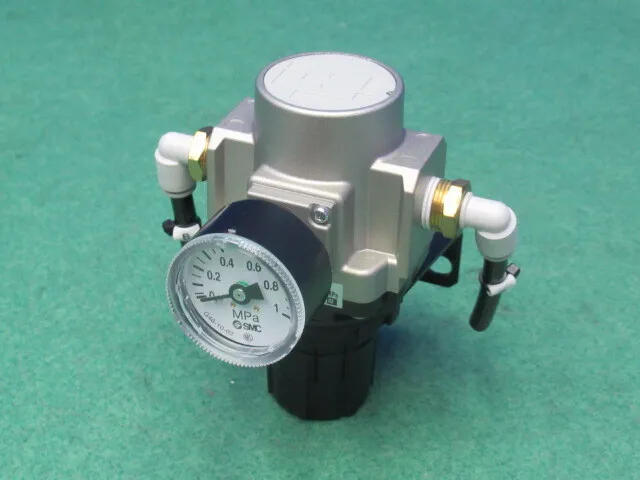 SMC AR40K-03BG 레귤레이터