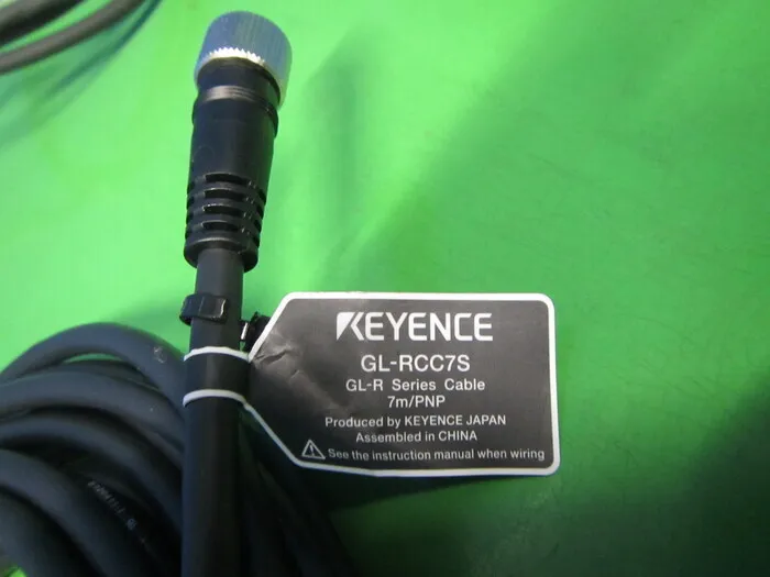 Keyence GS-Y11 Y-connector Detail Image - ASKINDEX Korea
