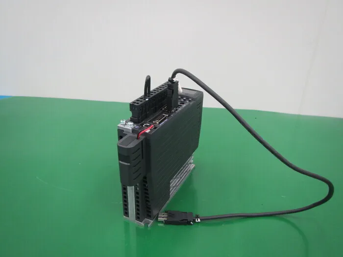 Keyence SV-005L2 서보 드라이버