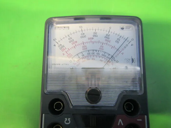 Hioki E.E. 3128 Clamp Meter Detail Image - ASKINDEX Korea