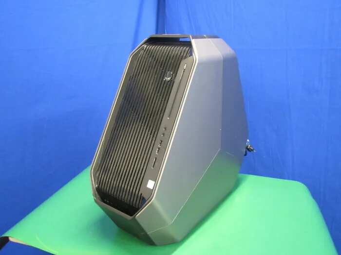 작은 골짜기 Alienware Area-51 컴퓨터