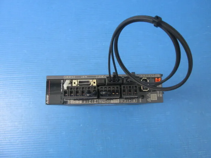 Mitsubishi Electric MR-J4-20B Servo driver Detail Image - ASKINDEX Korea
