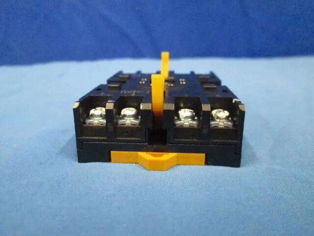 Omron P2CF-08 Surface mount socket (8-pin) Detail Image - ASKINDEX Korea