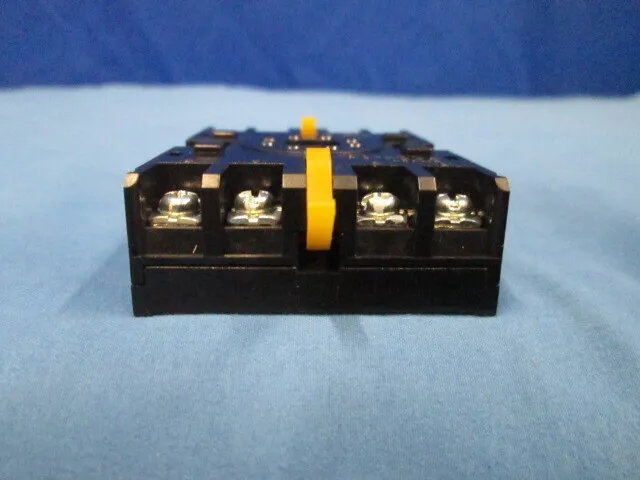 Omron P2CF-08 Surface mount socket (8-pin) Detail Image - ASKINDEX Korea