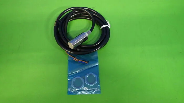 Omron E2EH-X7B1 Proximity sensor Detail Image - ASKINDEX Korea