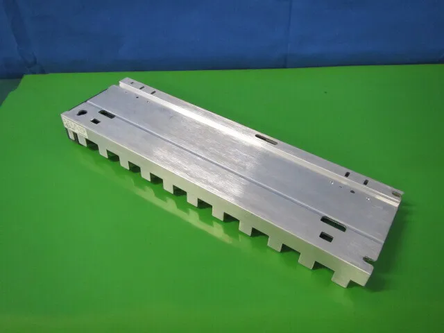 Mitsubishi Electric R38B PLC (Programmable Logic Controller) Base Unit Detail Image - ASKINDEX Korea