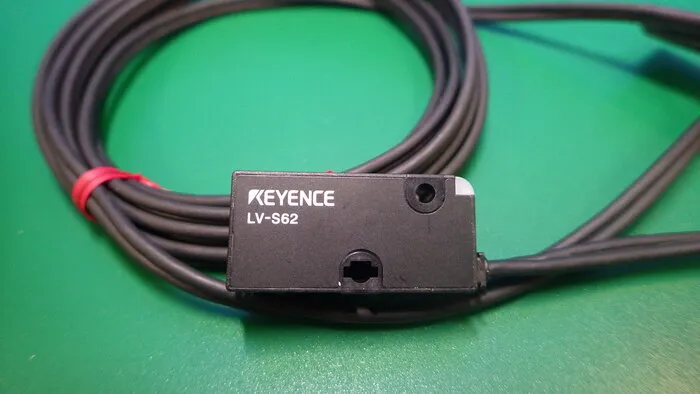 Keyence LV-S62 Sensor head (retroreflective parallel light area) Detail Image - ASKINDEX Korea