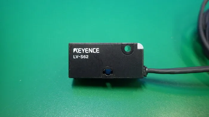 Keyence LV-S62 Sensor head (retroreflective parallel light area) Detail Image - ASKINDEX Korea