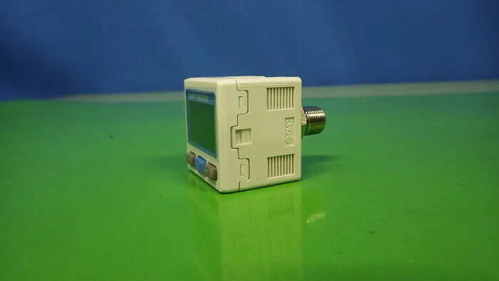 SMC ZSE30AF-01-D-M pressure switch Detail Image - ASKINDEX Korea