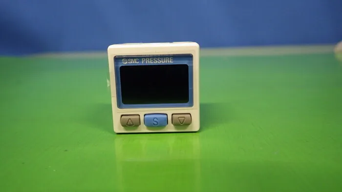 SMC ZSE30AF-01-D-M pressure switch Detail Image - ASKINDEX Korea